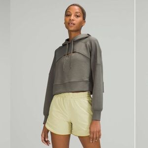 Lululemon Get Centred Crop Hoodie
Grey Sage / Grey Sage